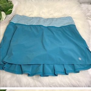 Teal size 6 lulu lemon golf skirt